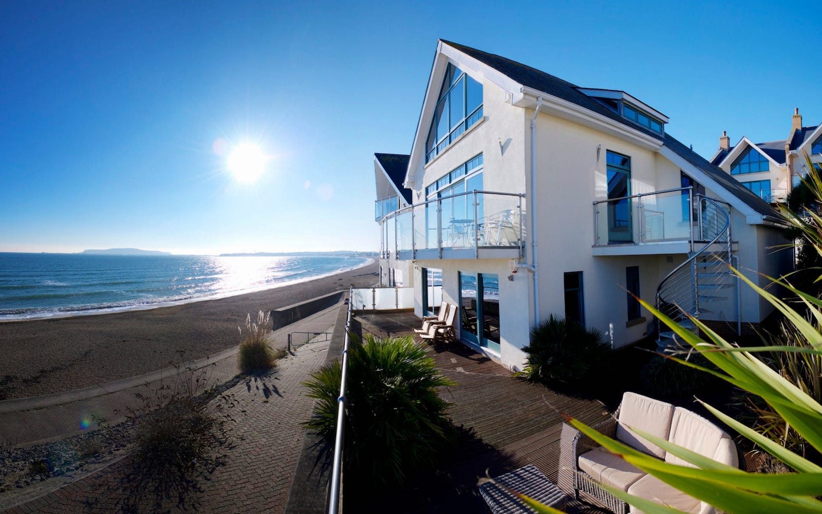 Sell Property with DOMVS Estate Agents in Dorset DOMVS